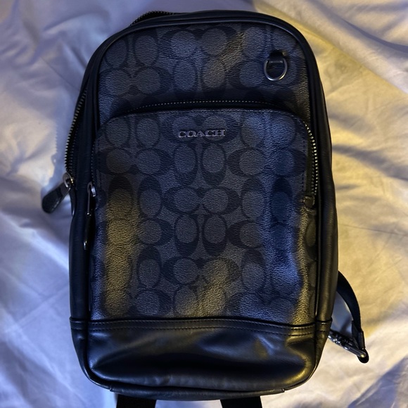 Authentic coach mini shoulder bag. Mint condition - Picture 2 of 2